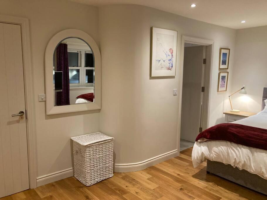 2 Quay Road, Killala. Stunning Sea Front Cottage Exterior photo